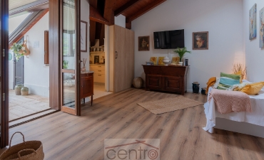 LA CASA CON VISTA: ATTICO CON TERRAZZO IN CENTRO A VERGATO._15
