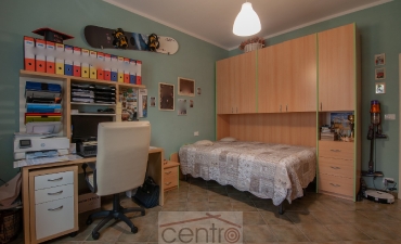 Marano di Gaggio M, appartamento ristrutturato con ingresso indipendente, garage doppio e terreno privato_22