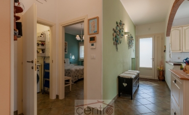 Marano di Gaggio M, appartamento ristrutturato con ingresso indipendente, garage doppio e terreno privato_23