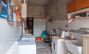 Marano di Gaggio M, appartamento ristrutturato con ingresso indipendente, garage doppio e terreno privato_25