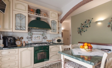 Marano di Gaggio M, appartamento ristrutturato con ingresso indipendente, garage doppio e terreno privato_4