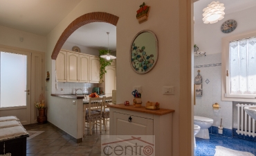 Marano di Gaggio M, appartamento ristrutturato con ingresso indipendente, garage doppio e terreno privato_5