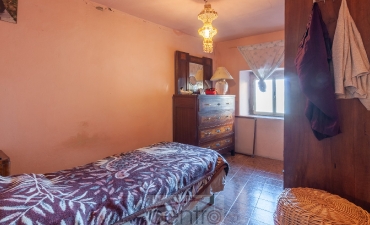 IL BORGO: COMPLESSO CON 3 APPARTAMENTI E TERRENI in località Montione, nella zona splendida vicino al Borgo La Scola._21