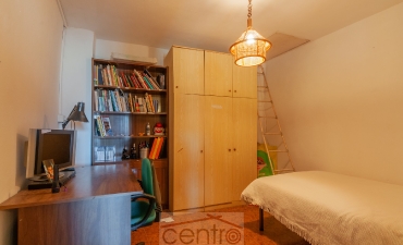 IL BORGO: COMPLESSO CON 3 APPARTAMENTI E TERRENI in località Montione, nella zona splendida vicino al Borgo La Scola._24