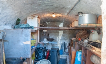 IL BORGO: COMPLESSO CON 3 APPARTAMENTI E TERRENI in località Montione, nella zona splendida vicino al Borgo La Scola._26