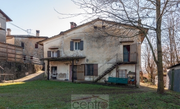 IL BORGO: COMPLESSO CON 3 APPARTAMENTI E TERRENI in località Montione, nella zona splendida vicino al Borgo La Scola._3