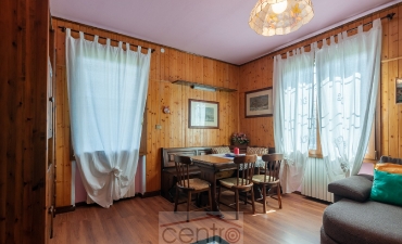 CASA DEI TRE CAMINI: VILLA BIFAMILIARE CON PISCINA_23