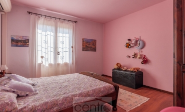 CASA DEI TRE CAMINI: VILLA BIFAMILIARE CON PISCINA_27