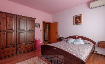 CASA DEI TRE CAMINI: VILLA BIFAMILIARE CON PISCINA_28