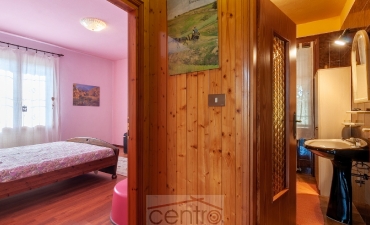CASA DEI TRE CAMINI: VILLA BIFAMILIARE CON PISCINA_32