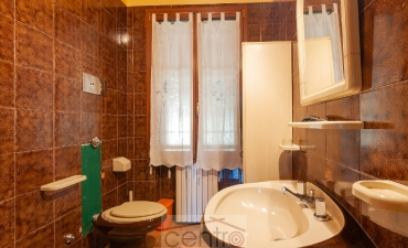 CASA DEI TRE CAMINI: VILLA BIFAMILIARE CON PISCINA_34